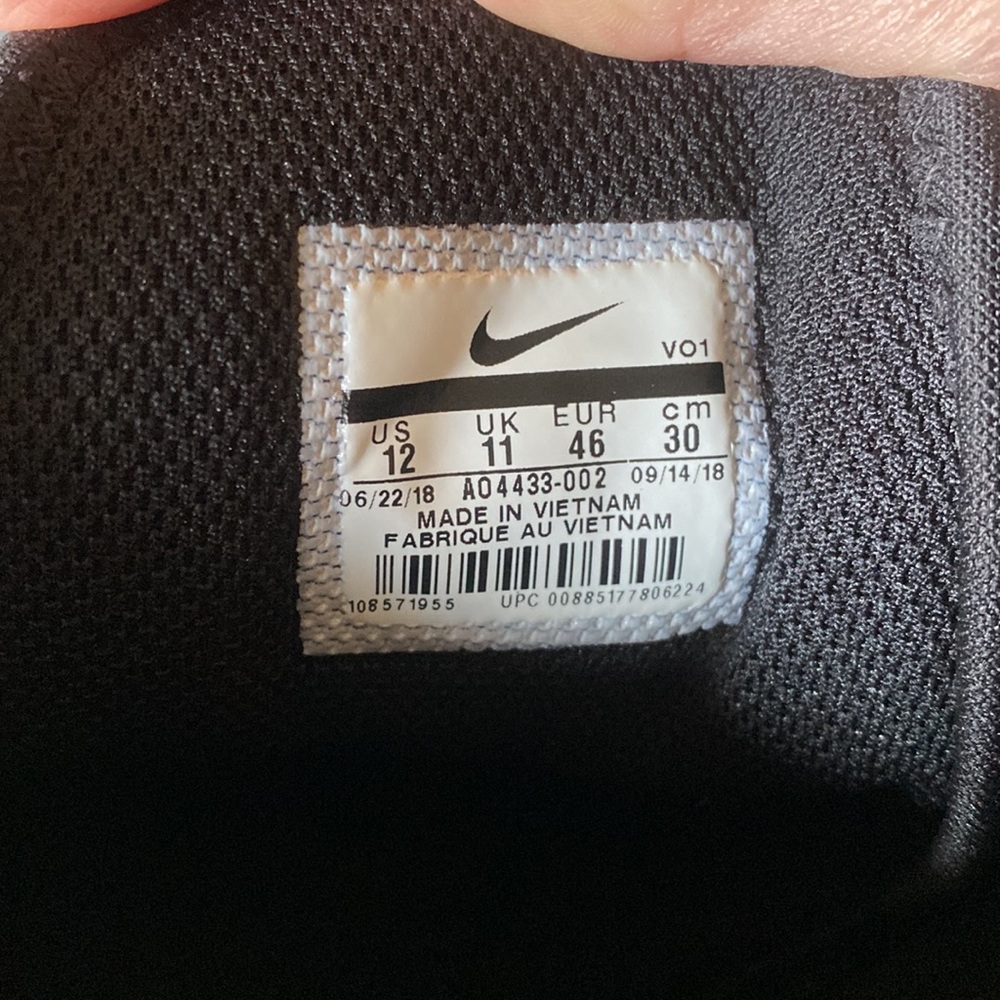 Nikes - Picture 3 of 3